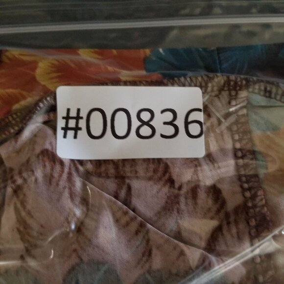 Wrangler Top Womens Medium Multicolor Faux Wrap 3/4 Sleeve Stretch Knit Blouse - Picture 10 of 10